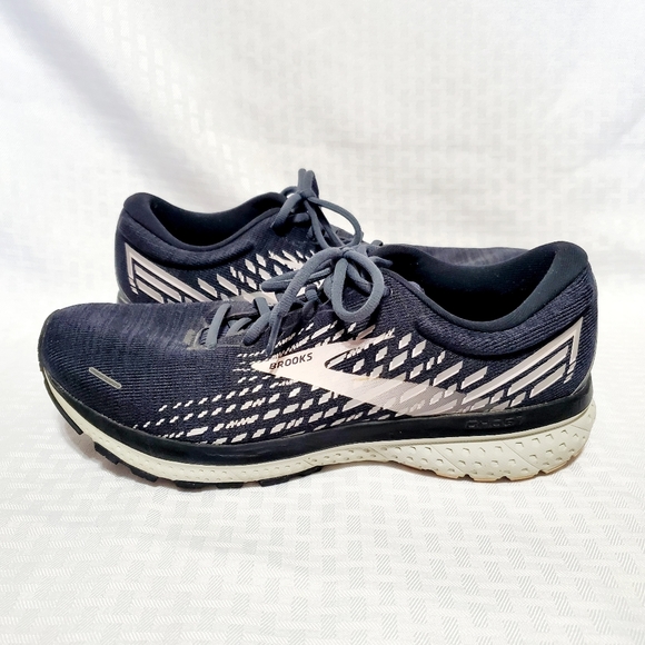 Brooks Ghost 13 Men's Running Shoe Size 12. - Picture 15 of 16